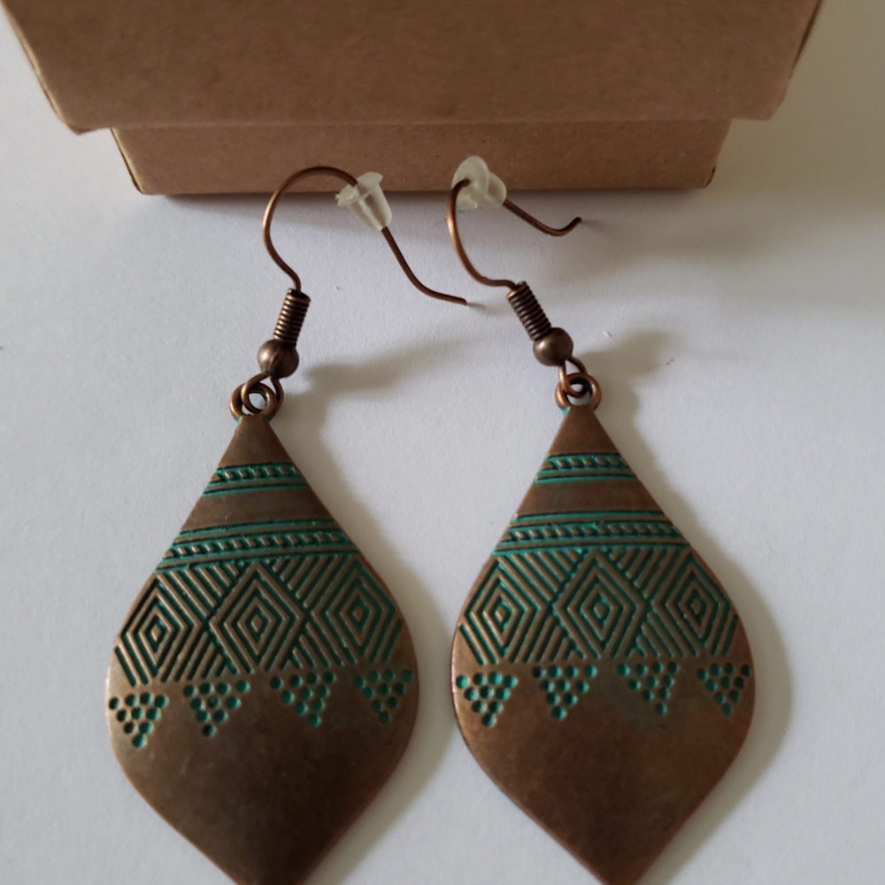 💢5/$10💢  Bohemian Teardrop Earrings in Bronze and Teal